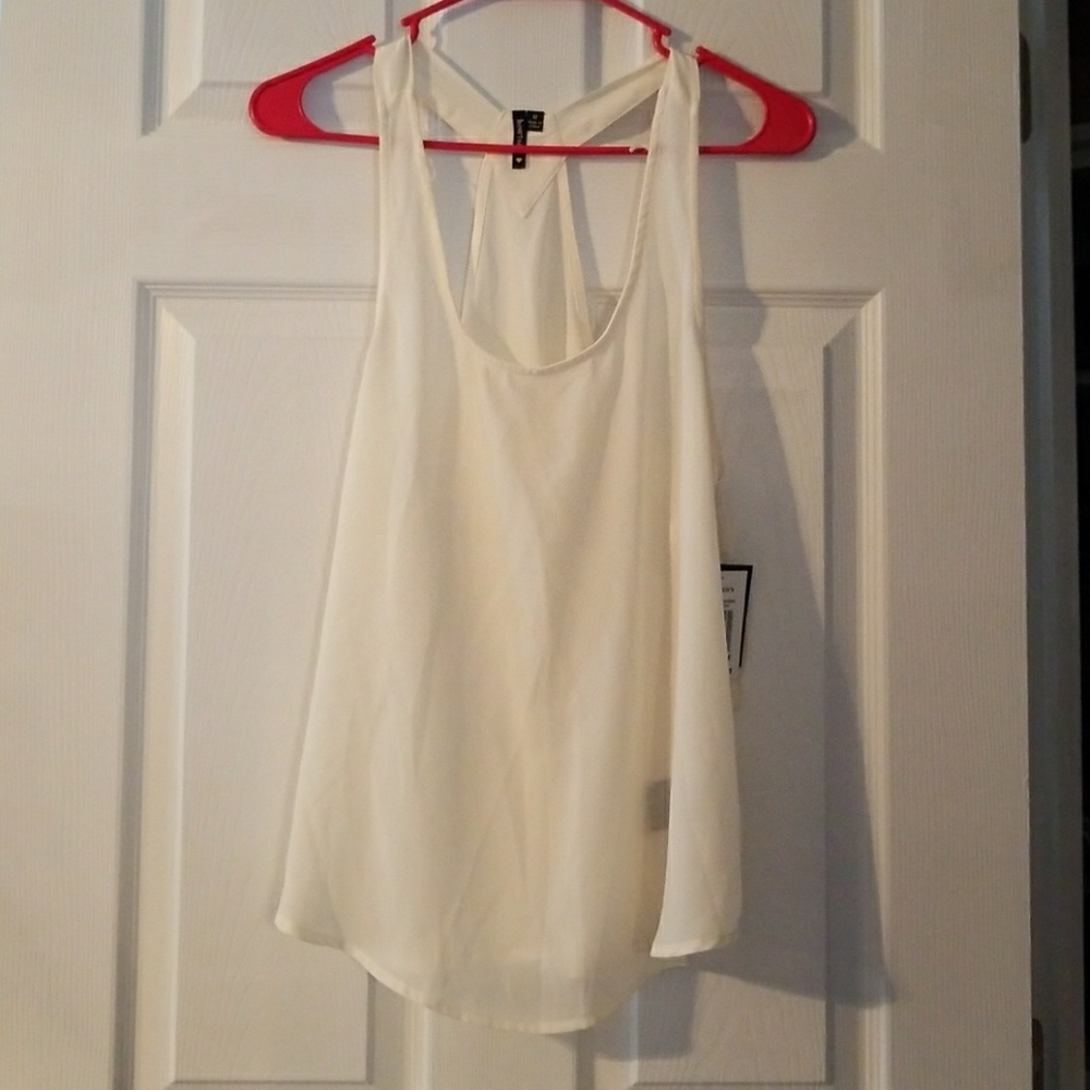 Off white flowy tank